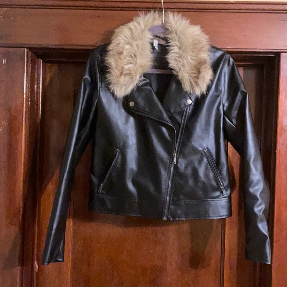 ❤️Sale❤️New black biker fur jacket